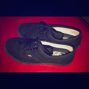 Vans unisex black sneakers